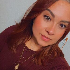 Meet your Posher, Bee